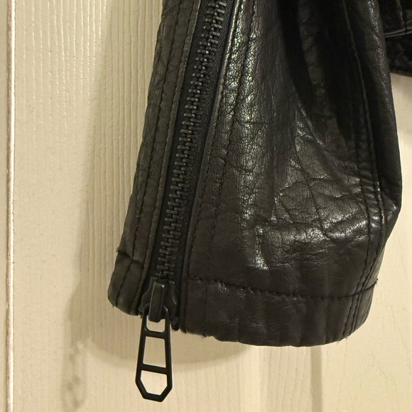 Liebeskind quilted buffalo leather jacket M - Picture 5 of 5